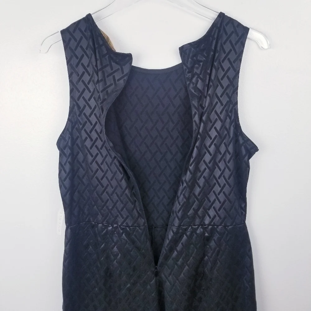Everleigh Black Sleeveless Romper NWT - Picture 7 of 11